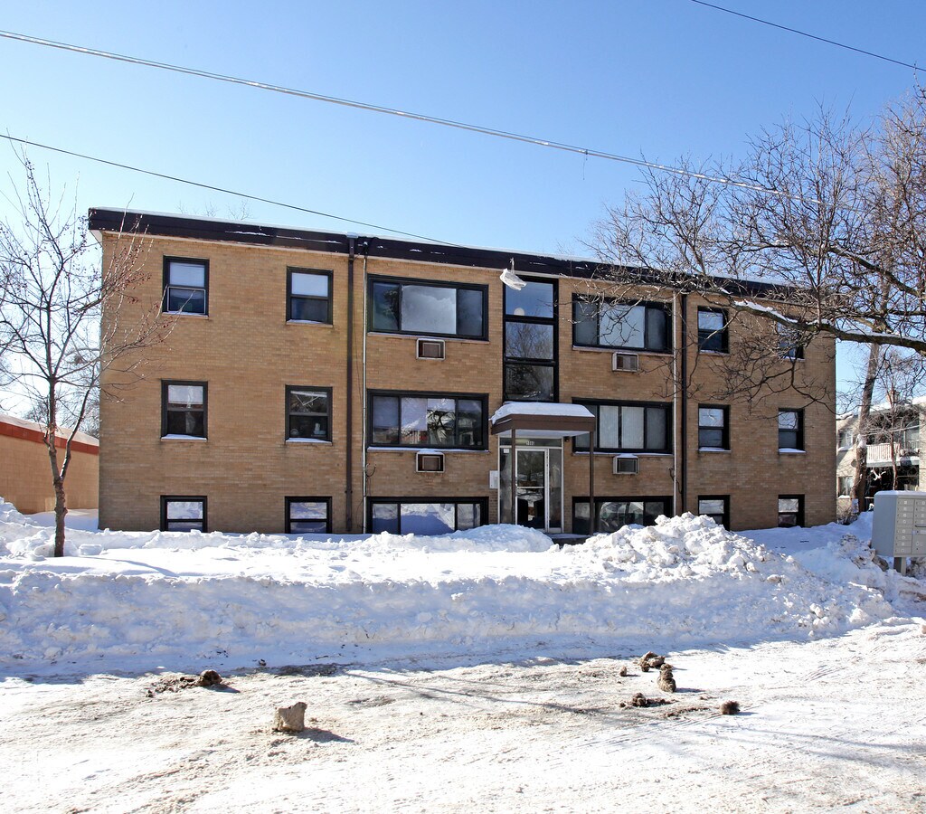 Photo - 1086 York Ave