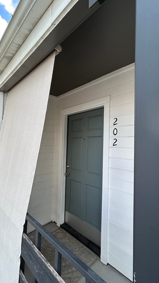 112 W 38th St