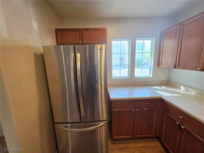 9144 Captivating Ave