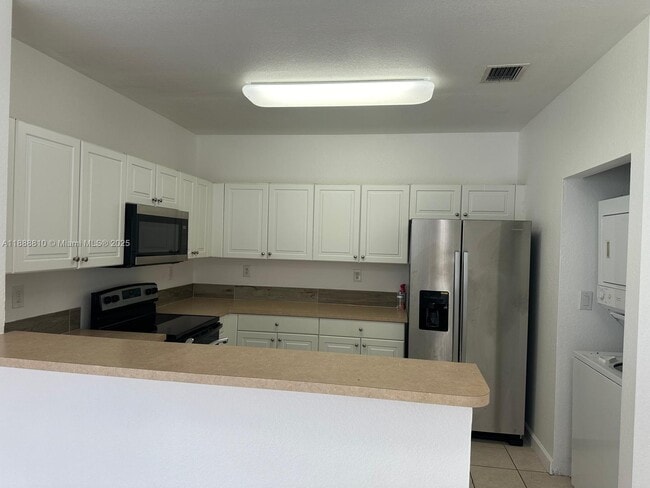 Photo - 1490 NE 33rd Ave