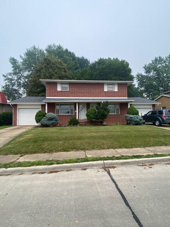 332-334 Maple St - 332-334 Maple St Unit 334 Maple St