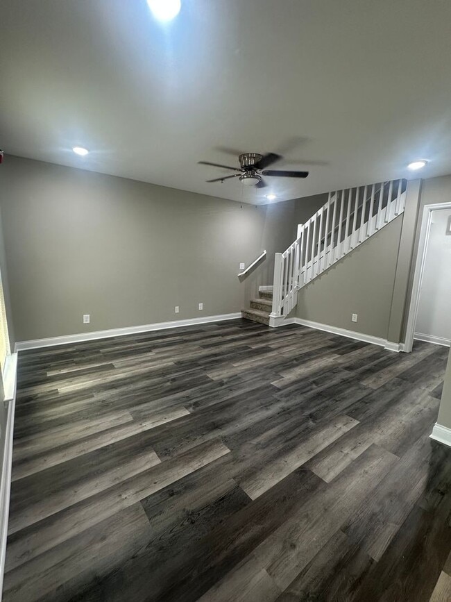 Stylish 2-Bed, 1.5-Bath Condo | Pool, Gym ... - Stylish 2-Bed, 1.5-Bath Condo | Pool, Gym ...