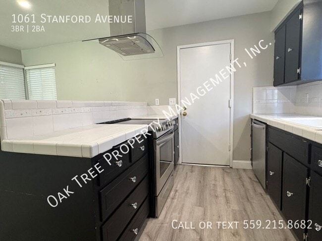 Photo - 1061 Stanford Ave