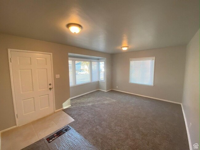 Photo - 354 S Brookside Dr