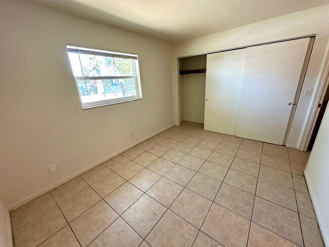 Photo - 300 20th St Unidad 8