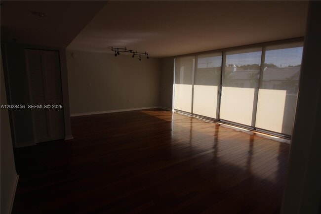 Photo - 441 Valencia Ave Unit 202