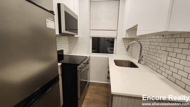 Photo - 110 Park St Unit 6