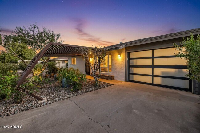 Photo - 2607 N 51st St