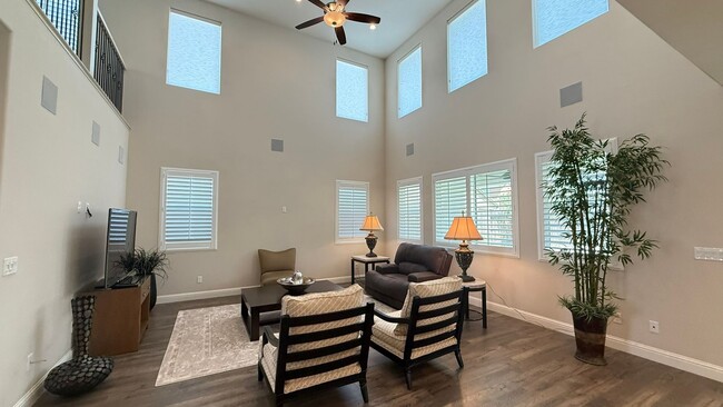 Photo - 1821 W Corvina Ave