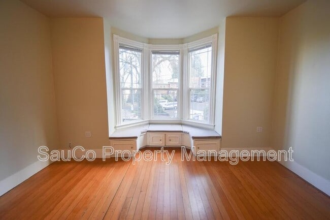 Photo - 2065 SW Park Ave Unit A