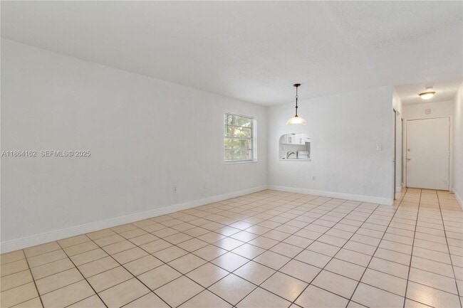 Photo - 17255 SW 95th Ave Unit 201