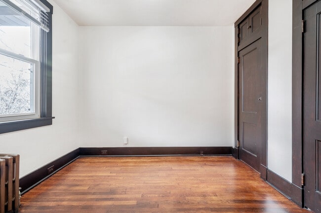 Photo - 227 45th St Unidad 1