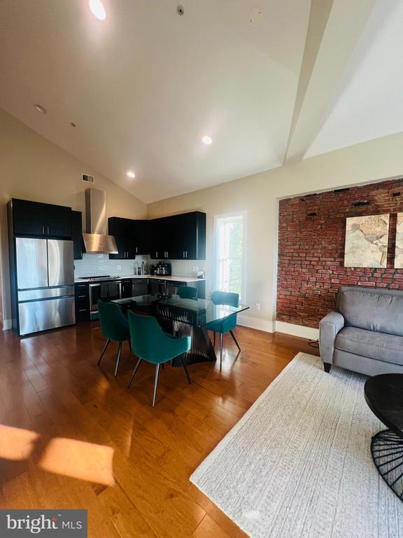 Photo - 3517 13th St NW Unit 302