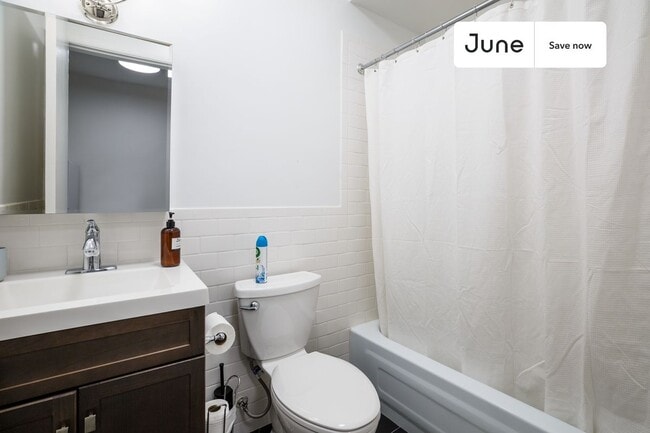 Photo - 154 W 76th St Unidad A