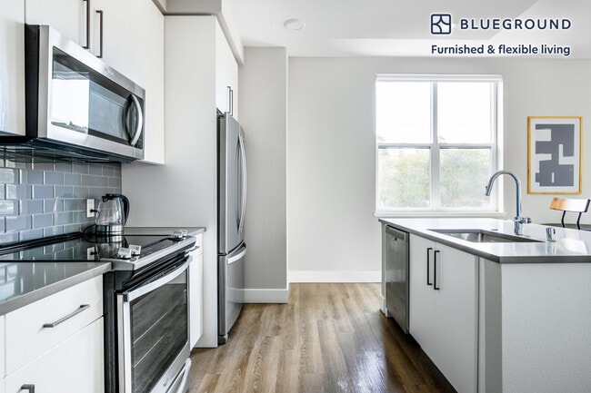 Photo - 331 El Camino Real Unidad FL2-ID439