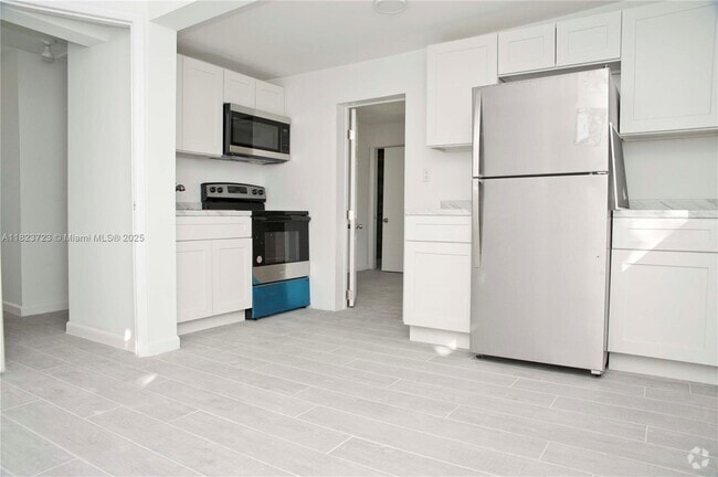 Building Photo - 1323 N Federal Hwy Unit 3 Rental