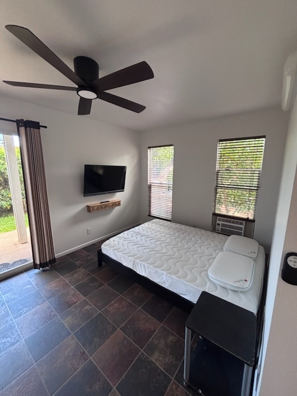 Building Photo - 934 Kuialua Pl Unit Studio Apartment #4