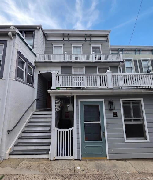 Building Photo - 27 Bridge St Unit 1