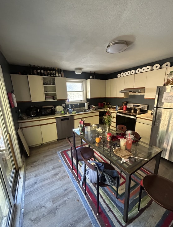 Photo - 110 Logtown Rd