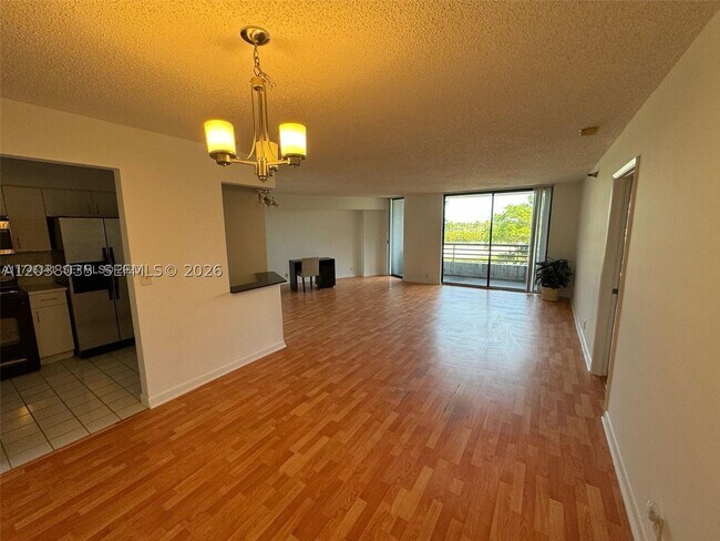 Photo - 3300 NE 191st St Unit 410