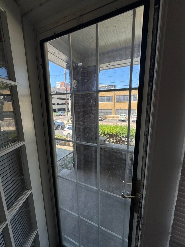 Photo - 1351 Linden Ave House