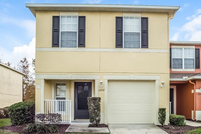 Building Photo - 12652 Somerset Oaks St