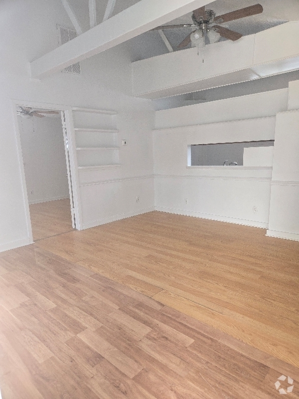 Building Photo - 21401 W Hammond Dr Rental