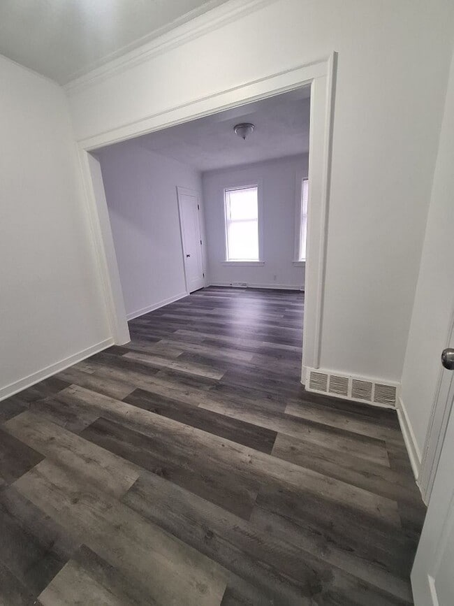 Photo - 320 W 16th St Unit 1