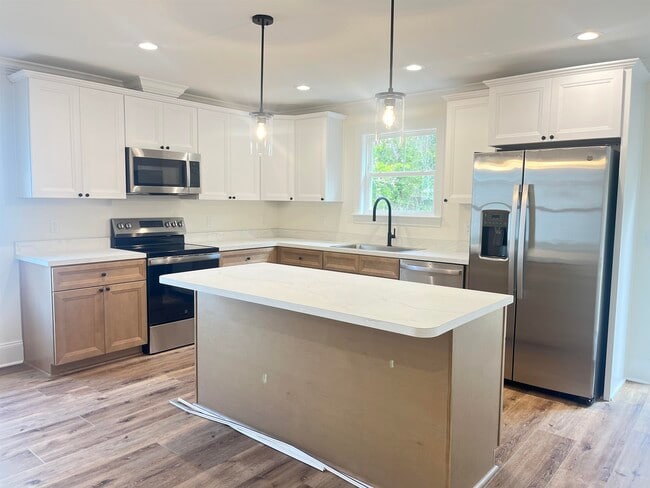 Photo - 31 Klickitat Dr