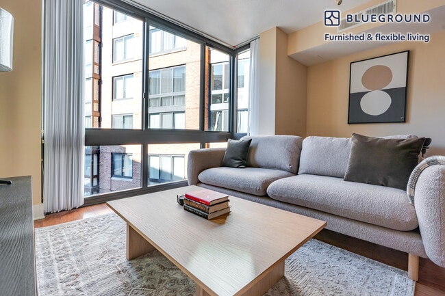 Building Photo - 415 L St NW