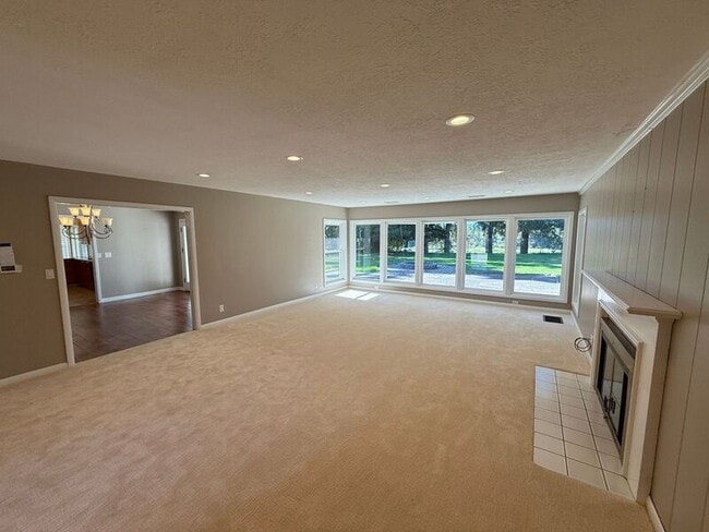 Photo - 4135 Rivercrest Dr N