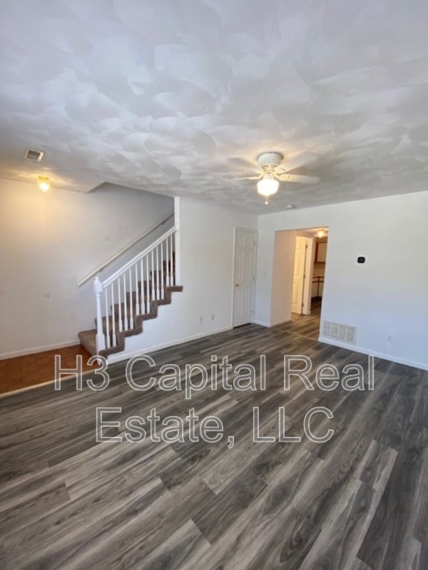 Photo - 118 Autumn Pine Dr