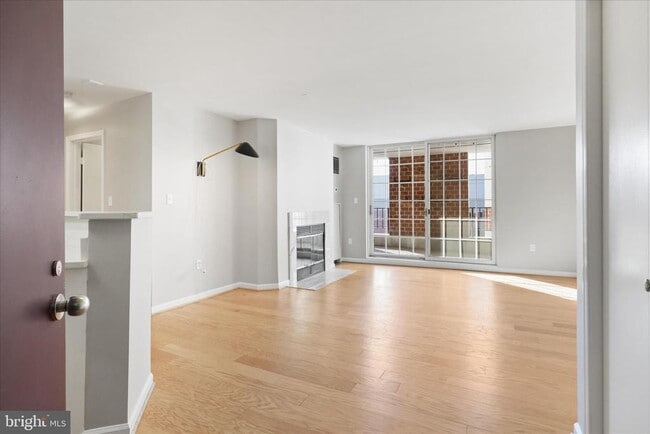 Photo - 1230 23rd St NW Unit 918