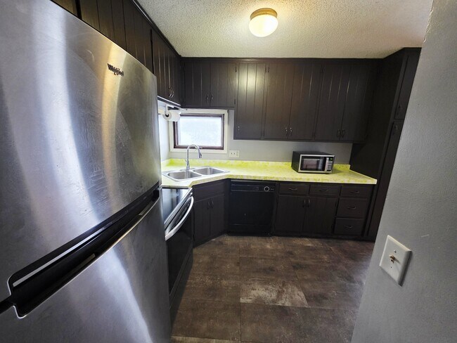 Photo - 8425 Brunswick Ave N