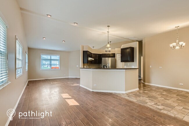 Photo - 24 Daybreak Ridge Trail