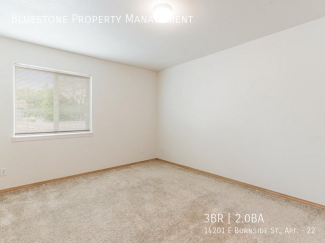 Photo - 14201 E Burnside St Unidad 22