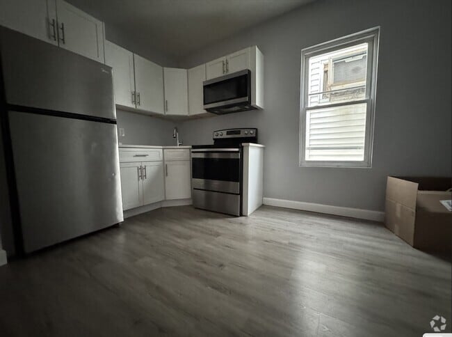 Building Photo - 25 Bayview Ave Unit 2 Rental