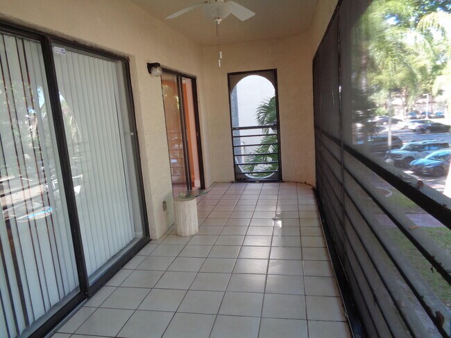 6328 Longboat Ln W Unit 201
