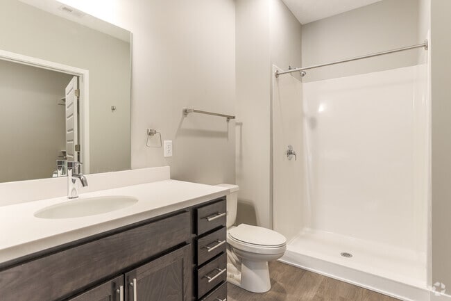 2BR, 2BA - 1194SF