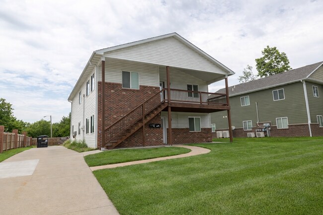 Building Photo - Nowells Subdivision Town Homes - Fully Furnished and Utilities Included Unit #101