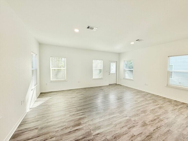 Photo - 6341 Long St Unit PRO-CLO