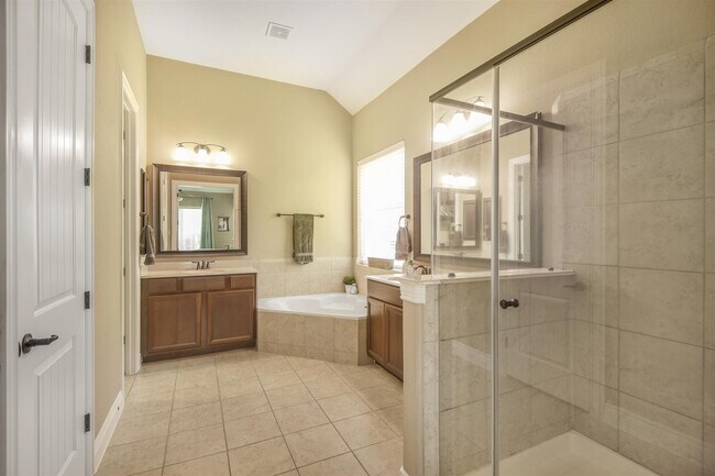Photo - 321 Westwood Dr