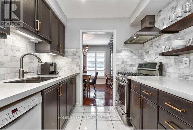 Photo - 2006 Glenada Crescent