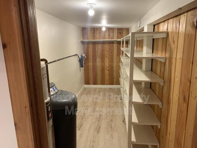 Photo - 216 Lake Blaine Dr