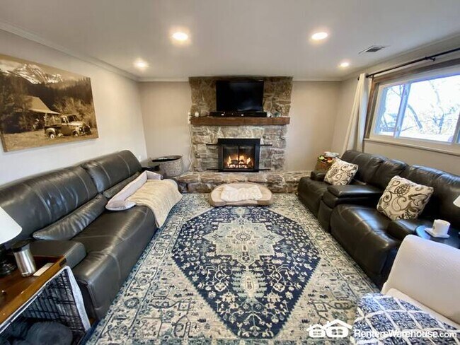 Photo - Gorgeous 3 Bed 3 Bath in Idyllic Neighborhood