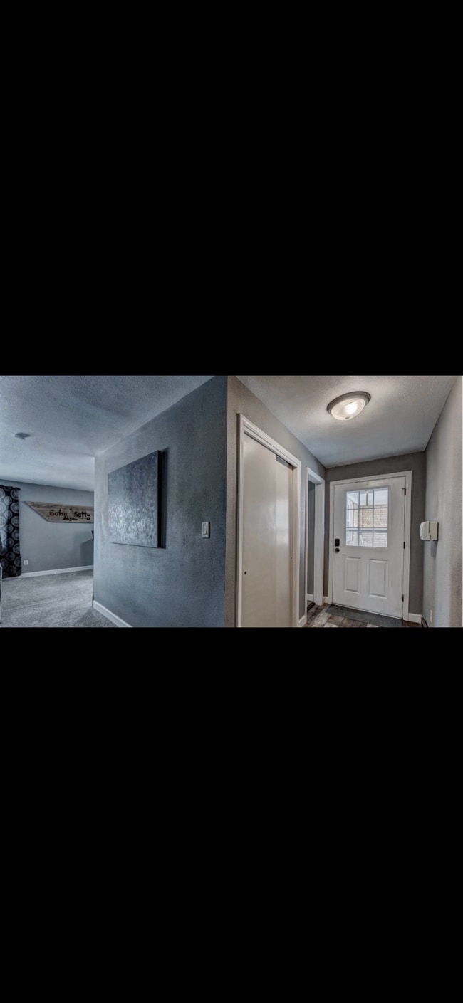 Photo - 3323 Parkview Dr