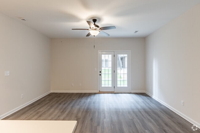 2BR, 2BA - B-2 - Living Room