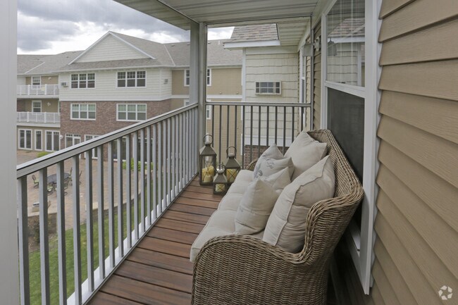 1BR, 1BA - 793 SF