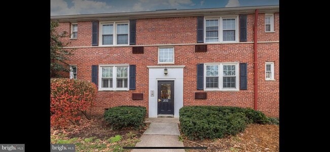 Photo - 202 N George Mason Dr Apartment Unit 202-4