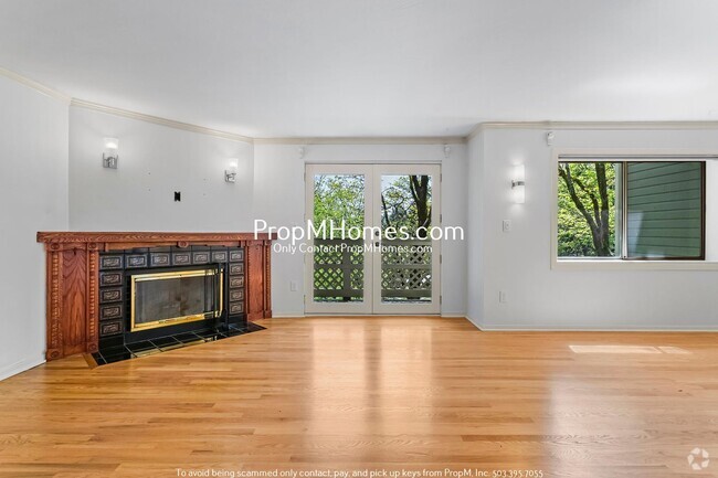Building Photo - Treehouse-like Condo in Mountain Park - Tw...
